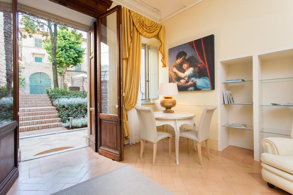 דירות סן סברינו מארקה Palazzo Gentili מראה חיצוני תמונה