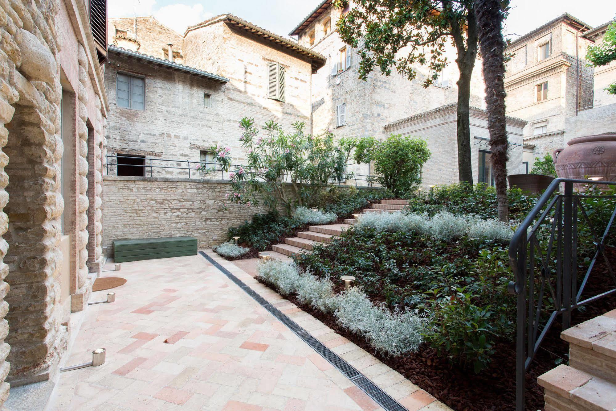 דירות סן סברינו מארקה Palazzo Gentili מראה חיצוני תמונה